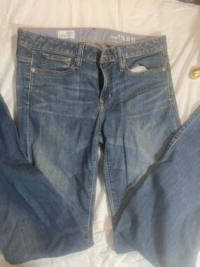 Gap 1969 Women's Long and Lean Bootcut Jeans Size 28/6 Regular Medium Wash